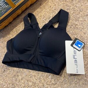 NWT Layer 8 Maximum Support Sports Bra Zip Front Closure Small 32-34A/B Black